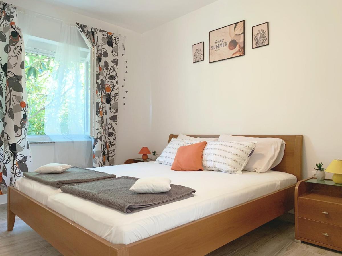 Apartment Gardenview - New! Krk Town Εξωτερικό φωτογραφία