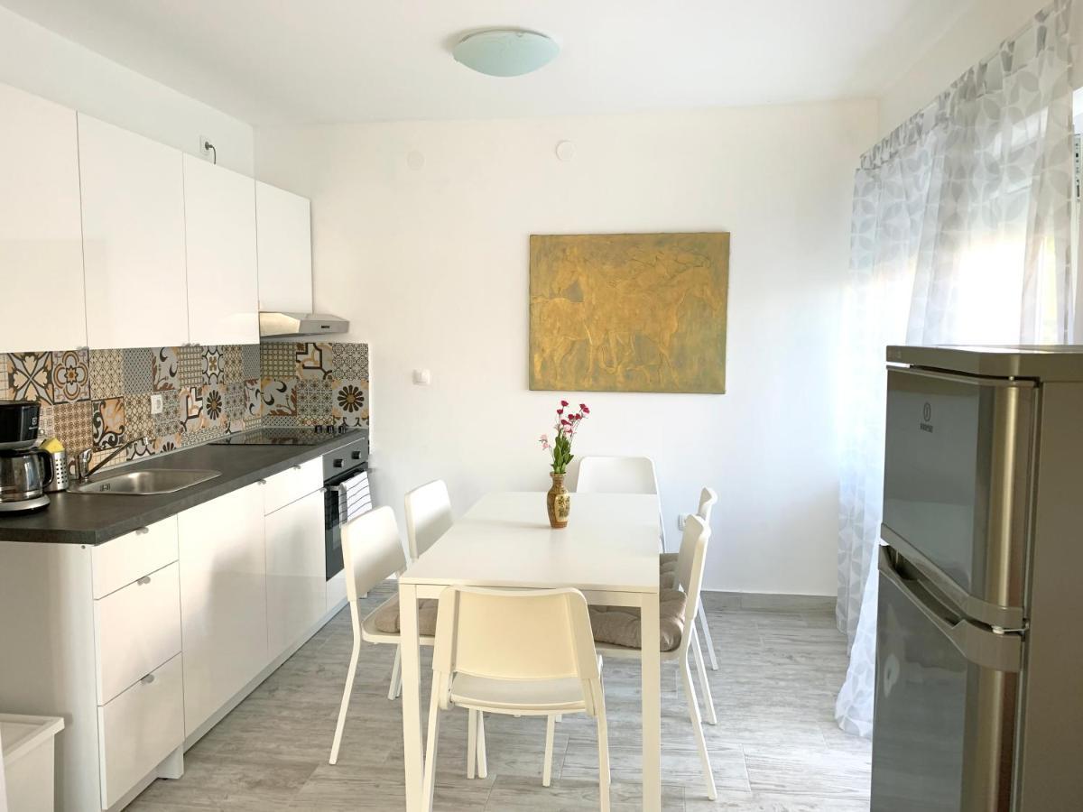 Apartment Gardenview - New! Krk Town Εξωτερικό φωτογραφία