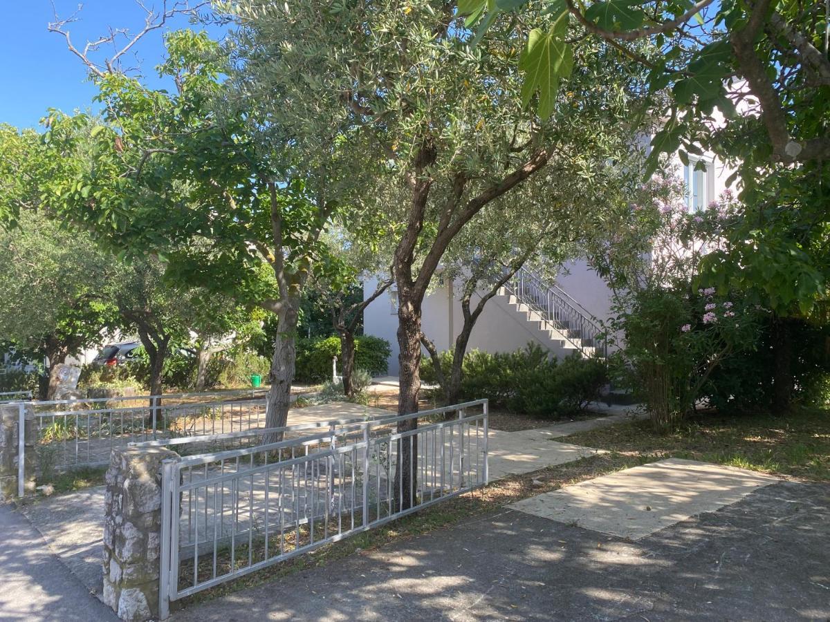 Apartment Gardenview - New! Krk Town Εξωτερικό φωτογραφία